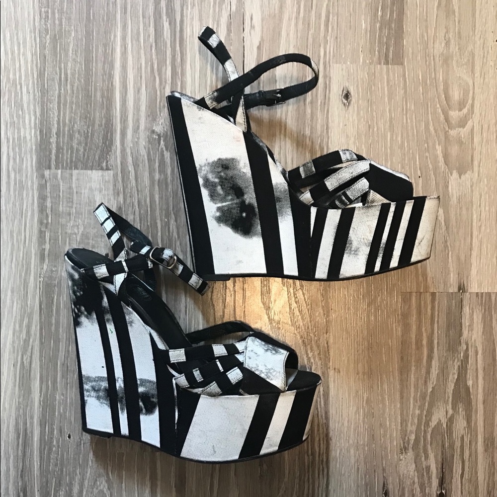 Striped Wedges